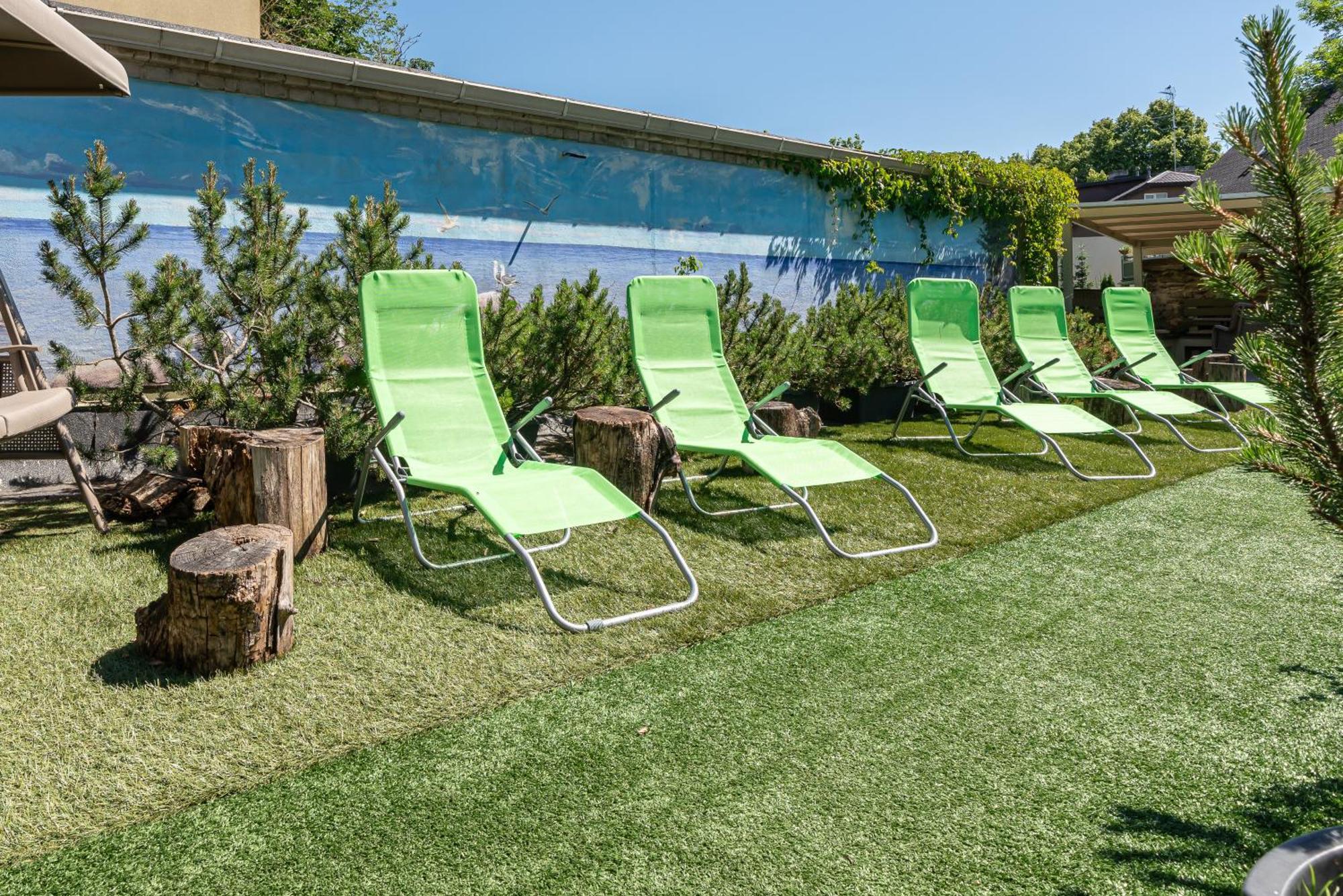 Garden Reval
